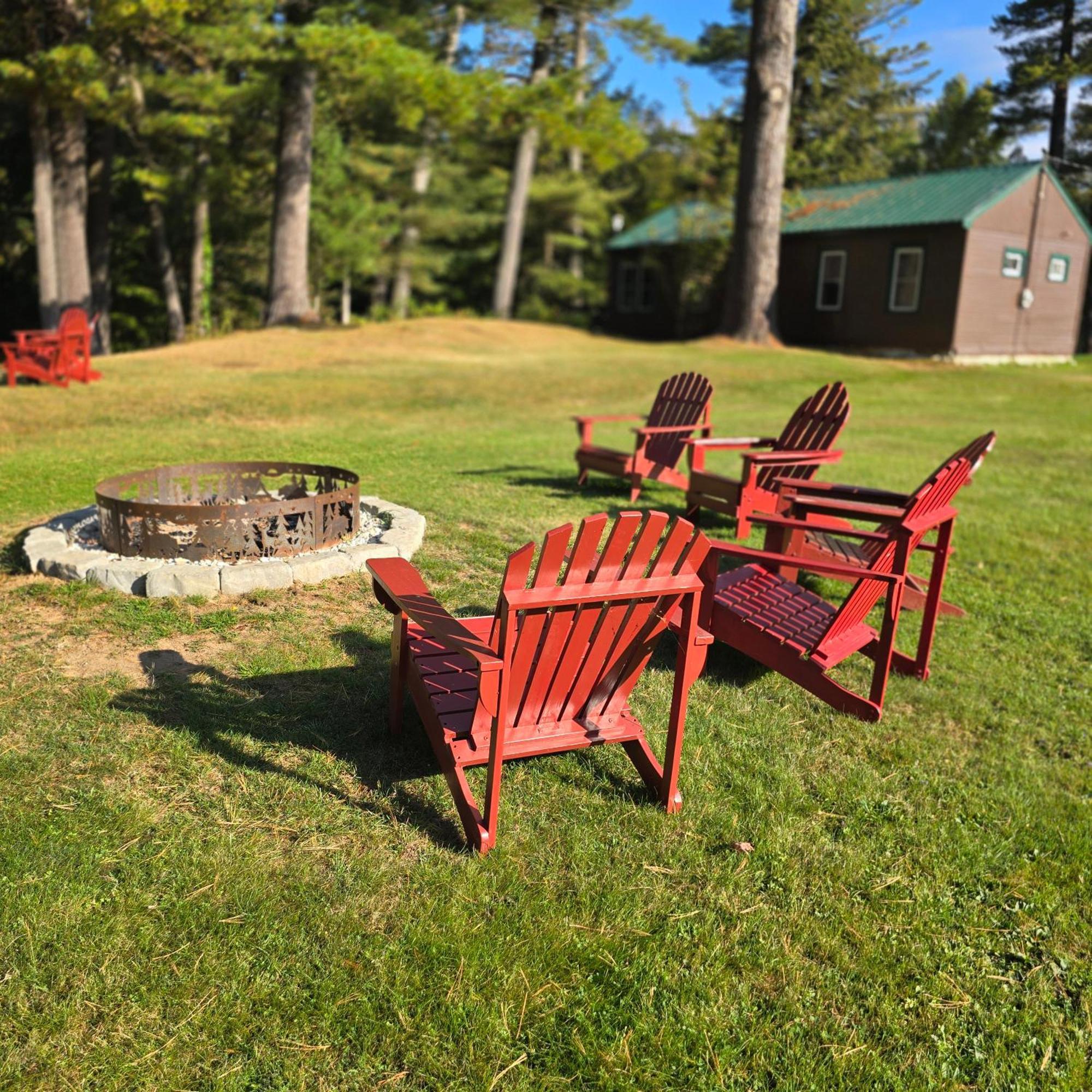 Paddler'S Rest Lakeside Cabins And Motel Long Lake Екстериор снимка