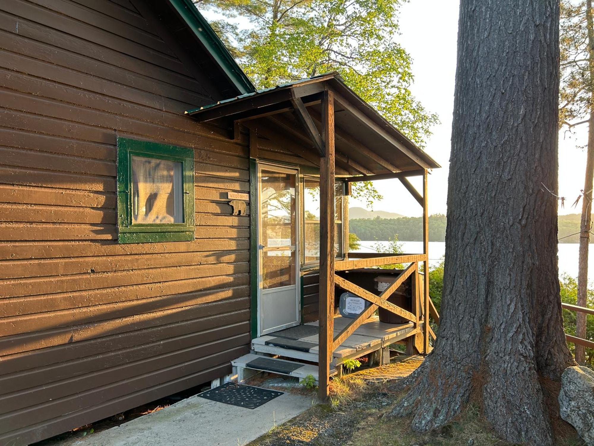 Paddler'S Rest Lakeside Cabins And Motel Long Lake Екстериор снимка